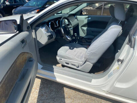 2006 Ford Mustang GT Deluxe