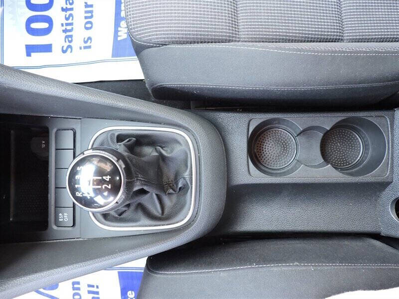 2010 Volkswagen Golf 2.5L PZEV