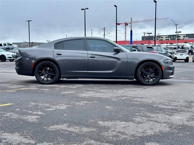 2019 Dodge Charger SXT