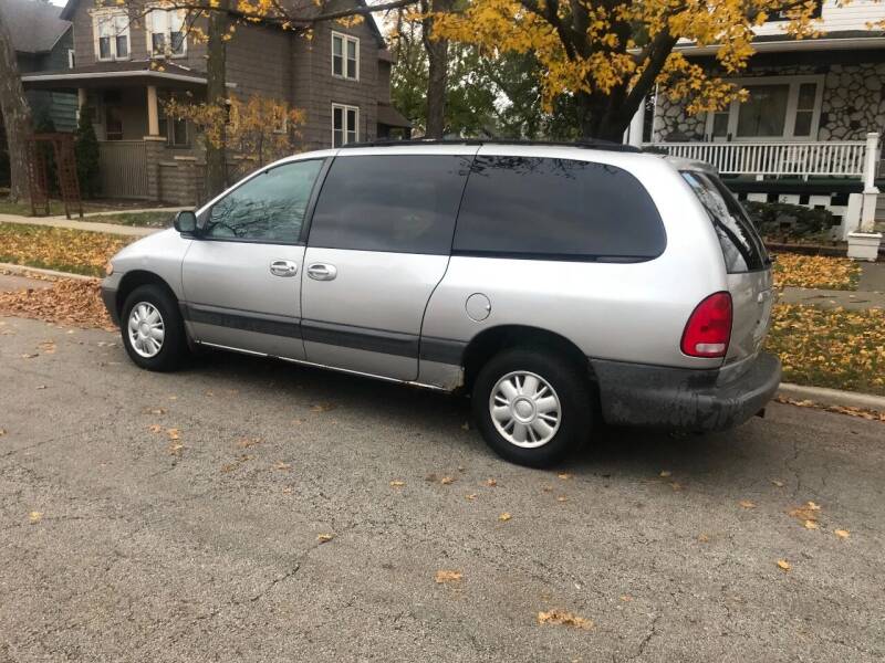 2000 Plymouth Grand Voyager for sale at RIVER AUTO SALES CORP in Maywood IL