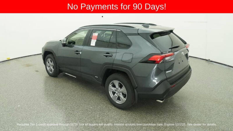 2025 Toyota RAV4 Hybrid XLE