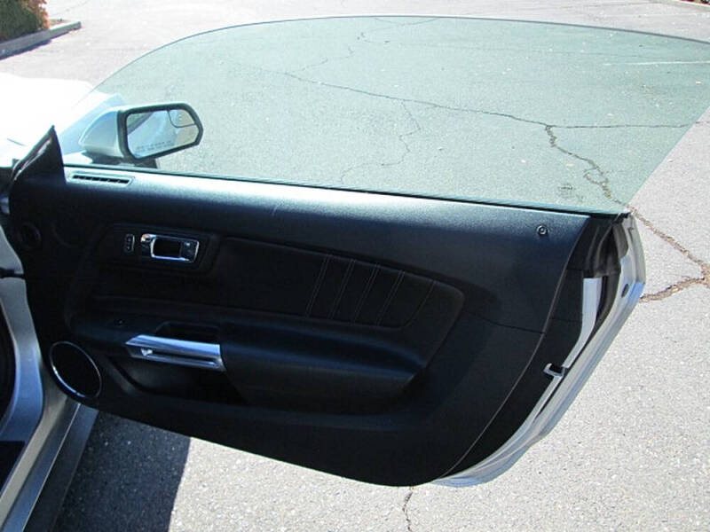 2015 Ford Mustang EcoBoost Premium