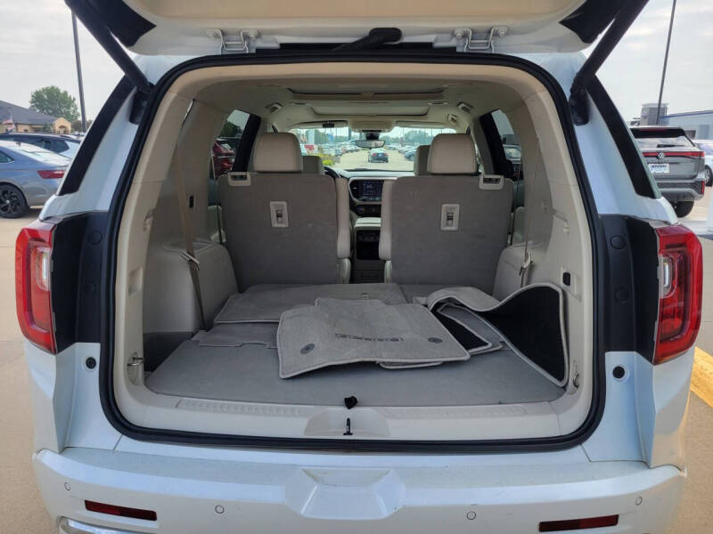 2020 GMC Acadia Denali