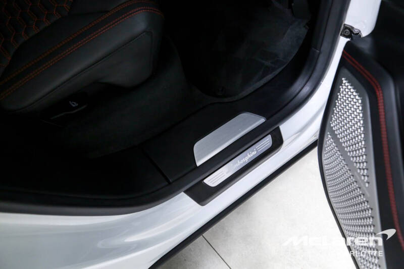 2022 Lamborghini Urus