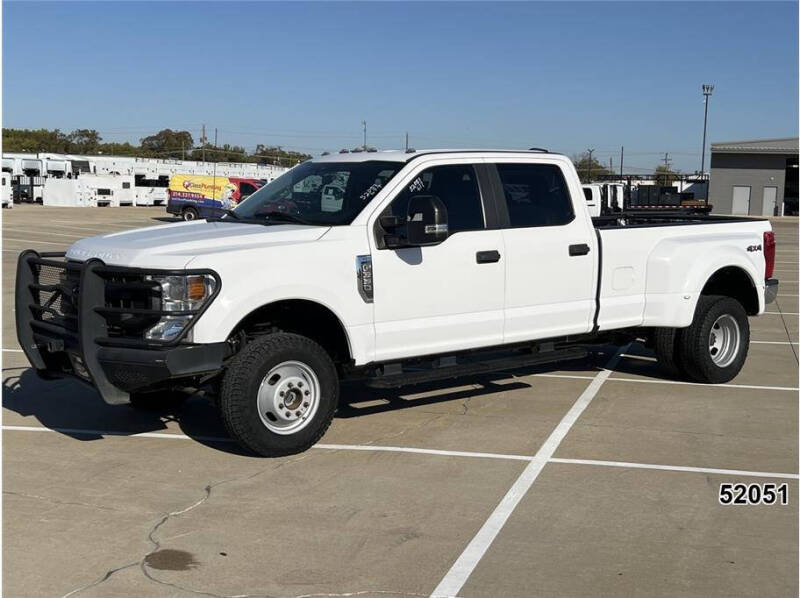 2022 Ford F-350 Super Duty XL's photo