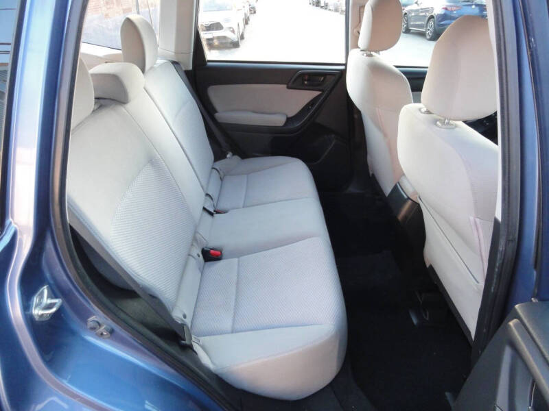 2015 Subaru Forester 2.5i