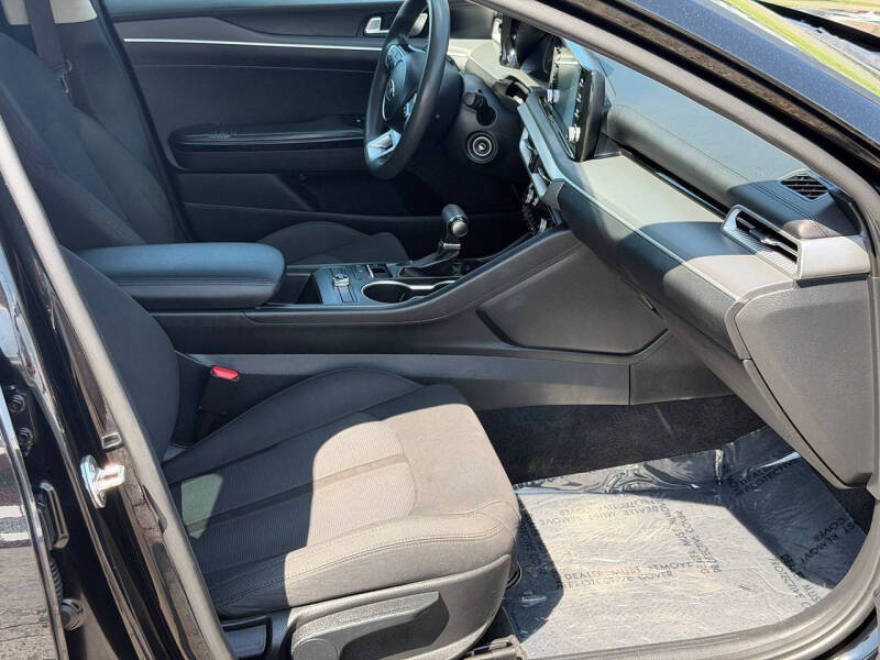 2021 Kia K5 LX