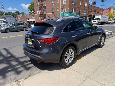 2011 Infiniti FX35