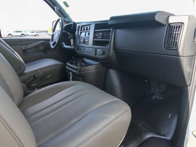 2026 GMC Savana 2500