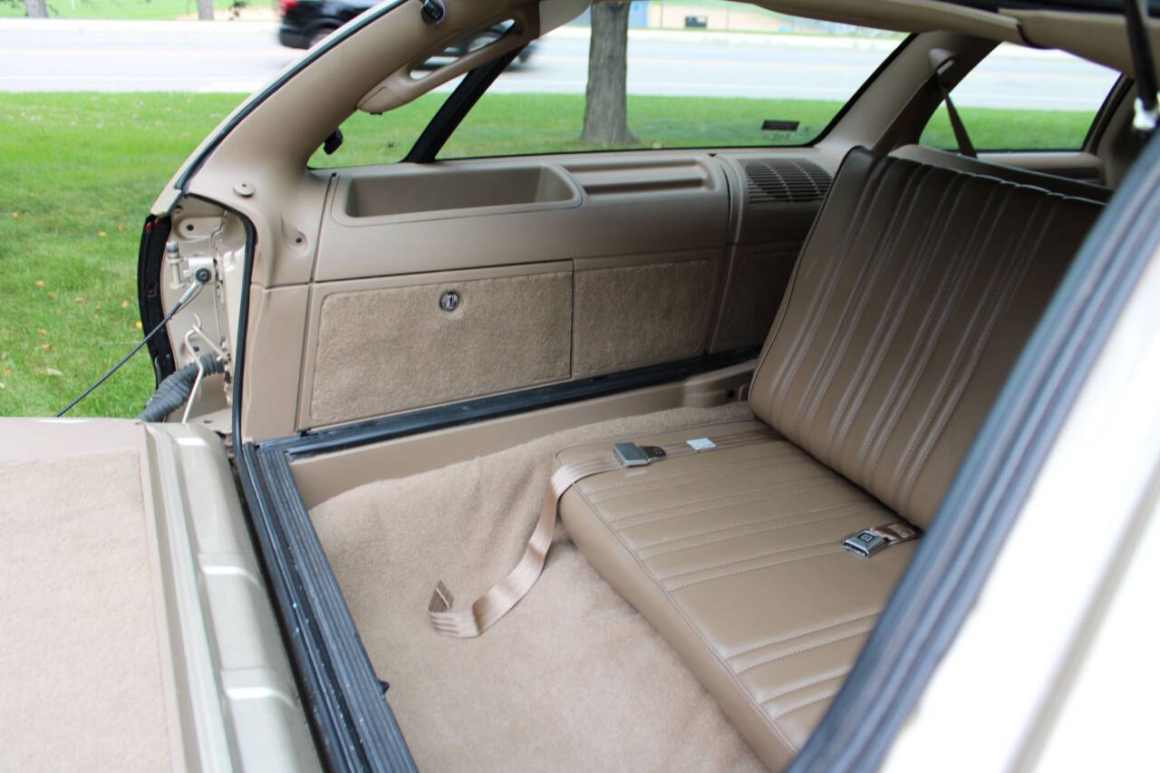 1996 Buick Roadmaster 26