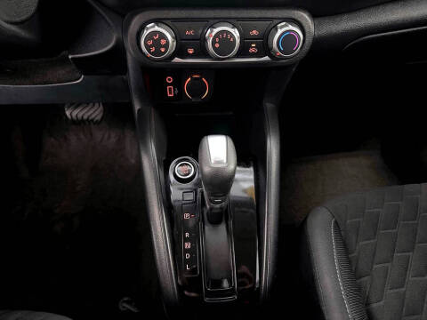 2022 Nissan Kicks S