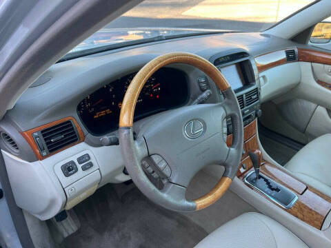 2003 Lexus LS 430