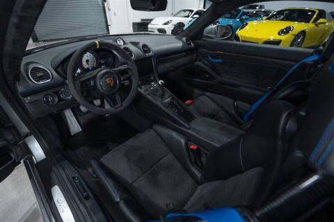 2020 Porsche 718 Cayman GT4