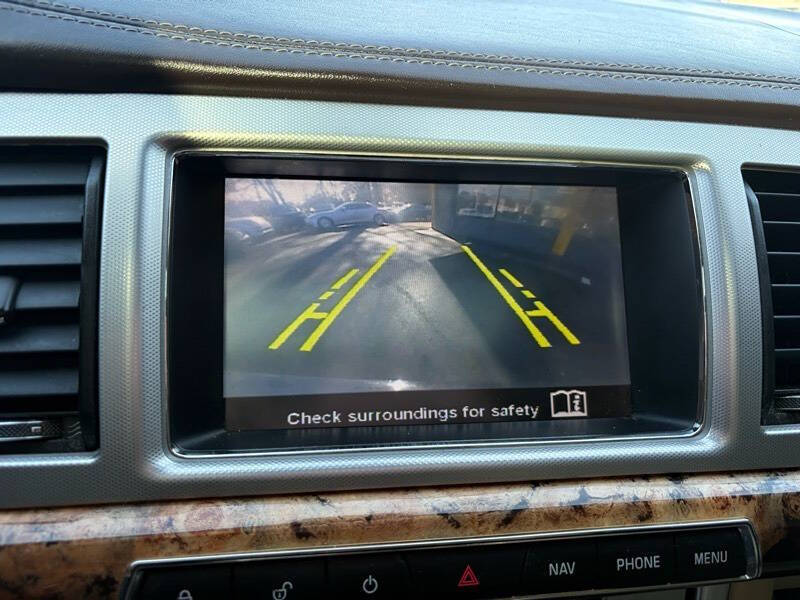 2015 Jaguar XF 3.0 Sport