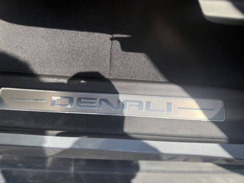 2020 GMC Yukon XL Denali