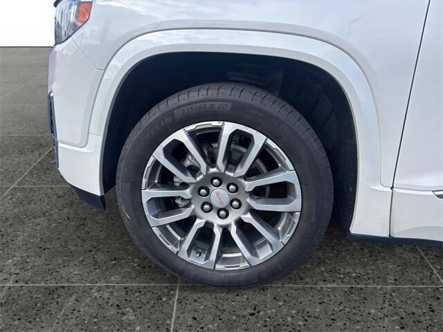 2022 GMC Acadia Denali