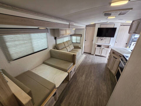 2023 Cruiser RV Shadow Cruiser