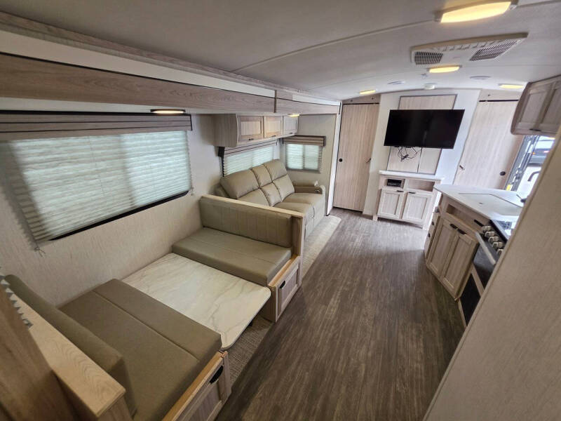 2023 Cruiser RV Shadow Cruiser