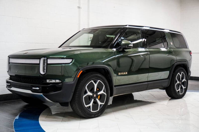 2023 Rivian R1S Adventure