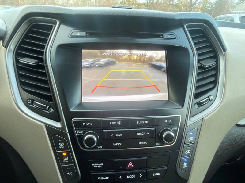 2018 Hyundai Santa Fe SE