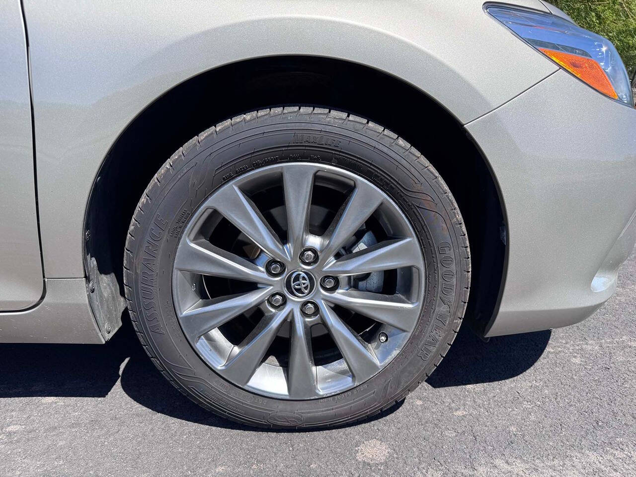 2015 Toyota Camry 31