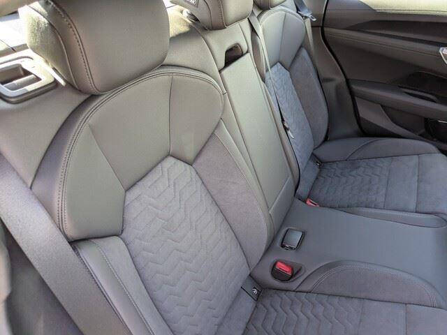 2023 Audi e-tron GT quattro Premium Plus