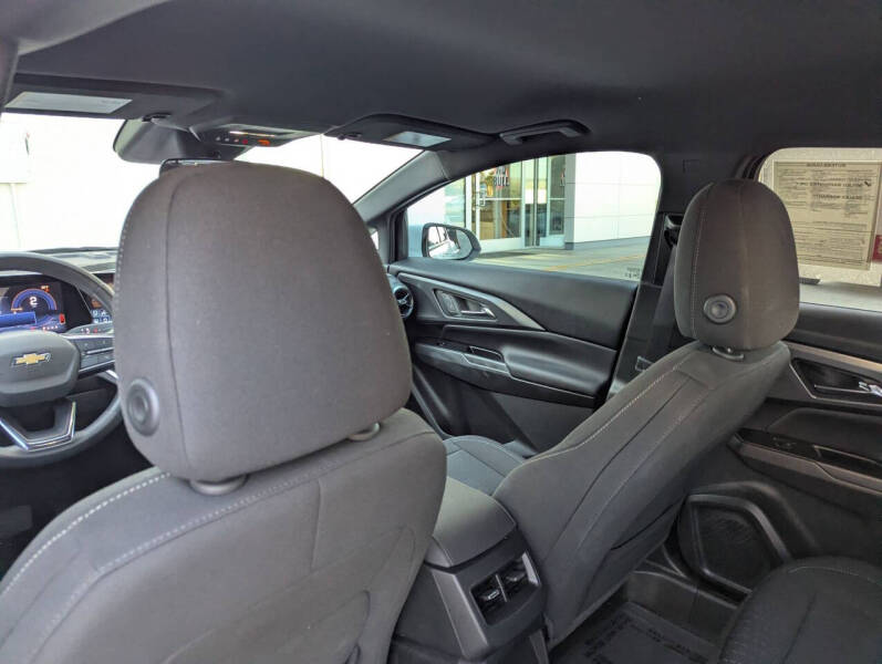 2025 Chevrolet Equinox EV LT