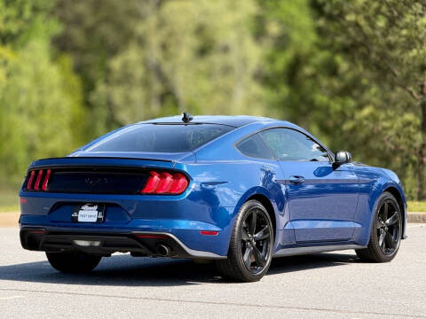 2022 Ford Mustang EcoBoost
