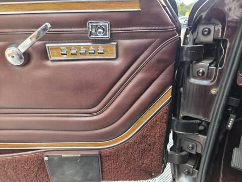 1989 Jeep Grand Wagoneer