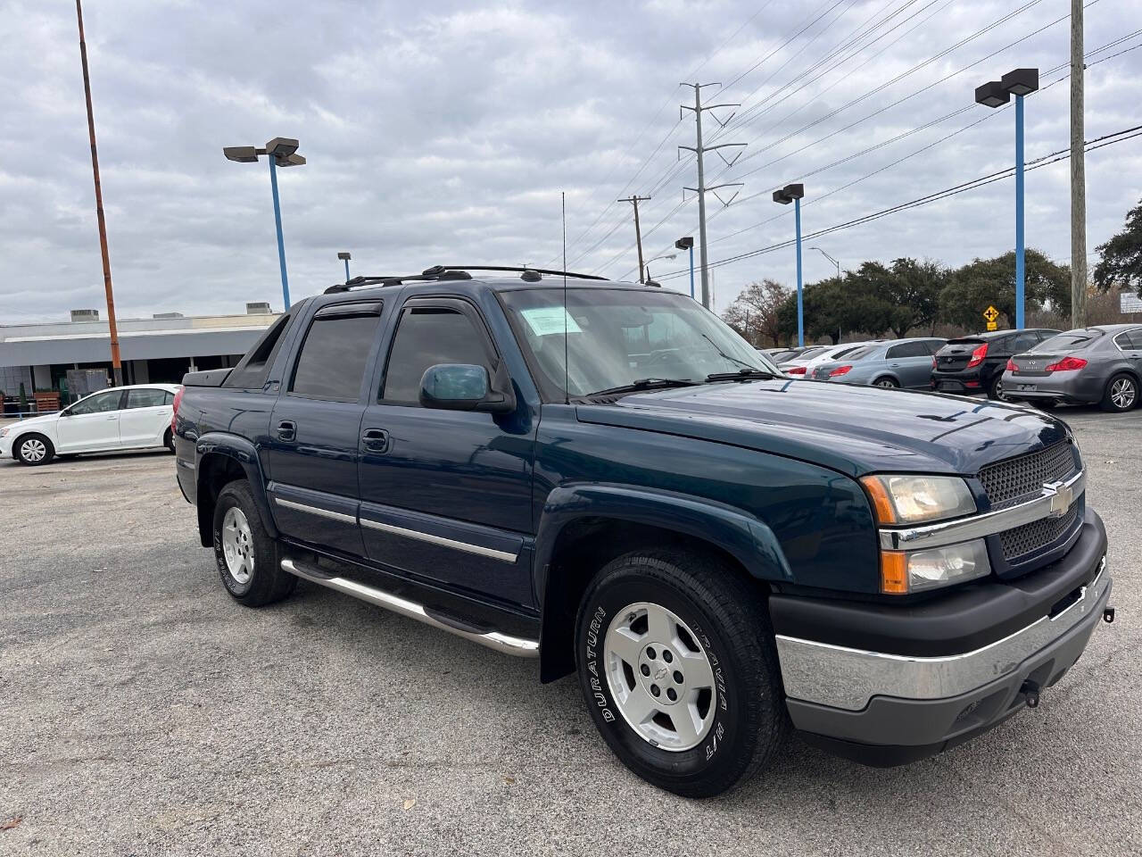 2005 Chevrolet Avalanche for sale at Broadway Auto Sales in Garland, TX