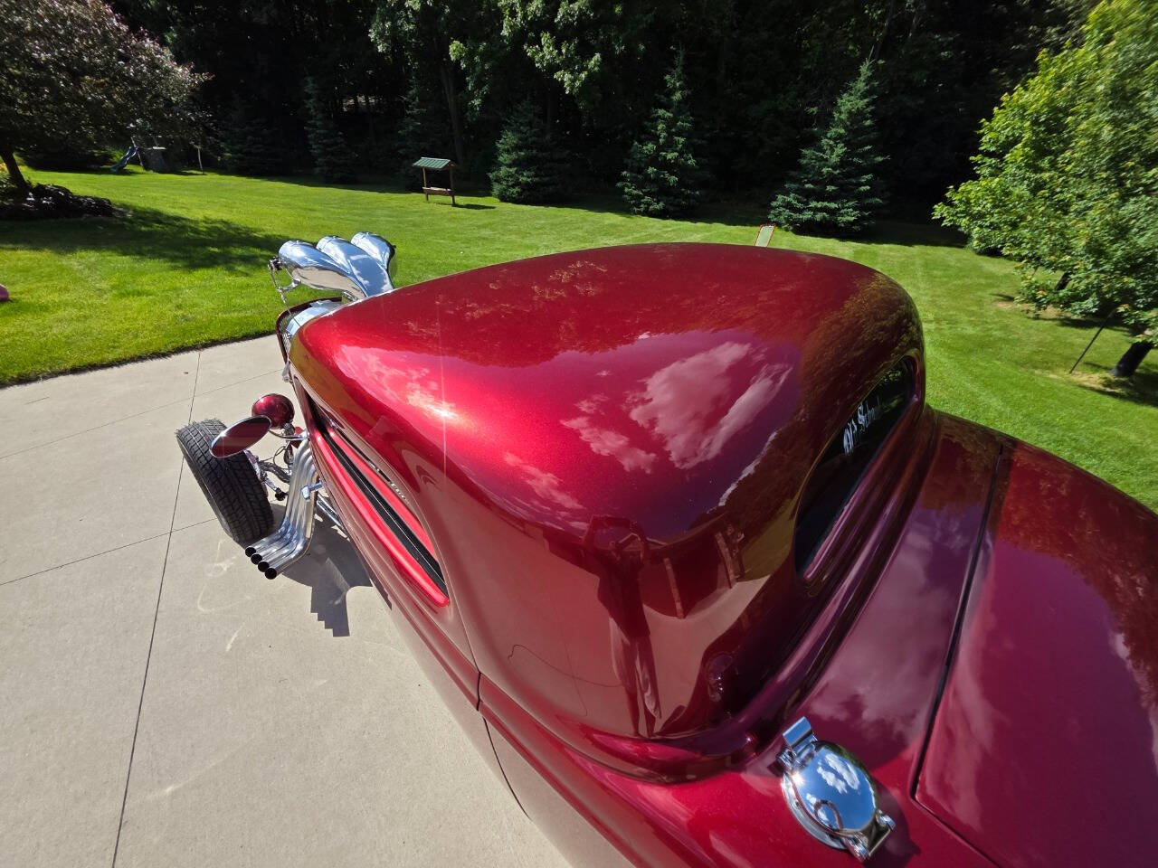 1933 Ford Coupe 80