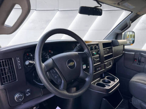 2024 Chevrolet Express 2500