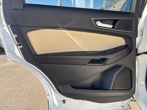 2023 Ford Edge SE
