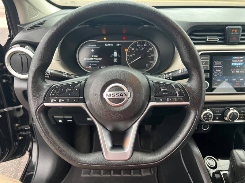 2022 Nissan Versa SV