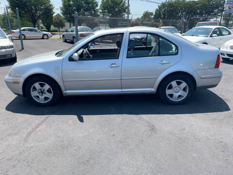 2001 Volkswagen Jetta for sale at Mike's Auto Sales of Charlotte in Charlotte NC