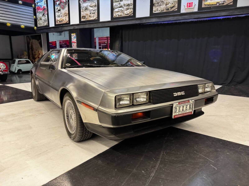 1981 DeLorean DMC-12
