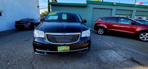 2015 Chrysler Town and Country for sale at Stark Auto Sales in Modesto CA