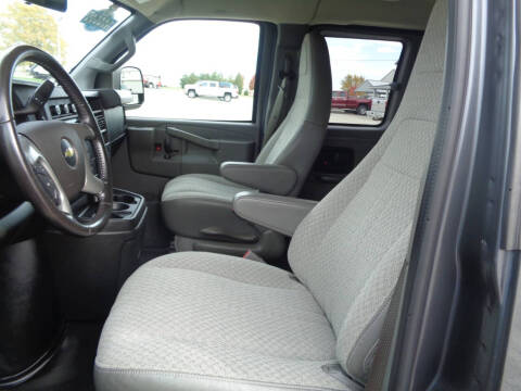 2017 Chevrolet Express LS 2500