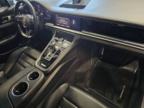 2023 Porsche Panamera