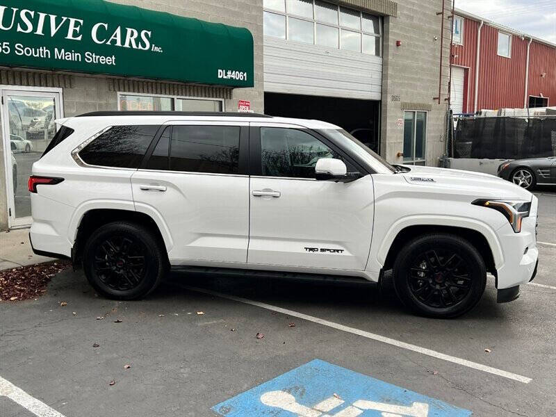 2025 Toyota Sequoia SR5