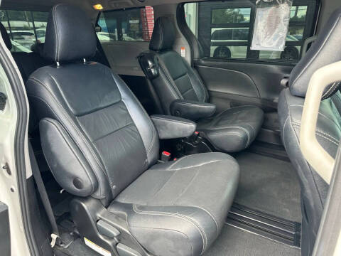 2017 Toyota Sienna