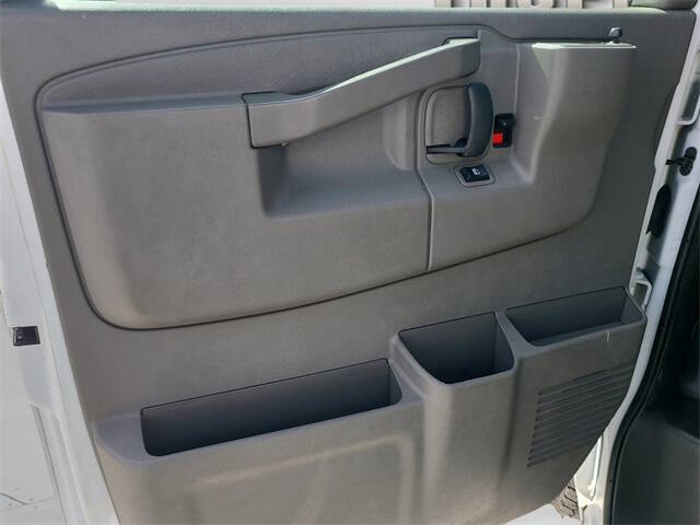 2021 Chevrolet Express 2500