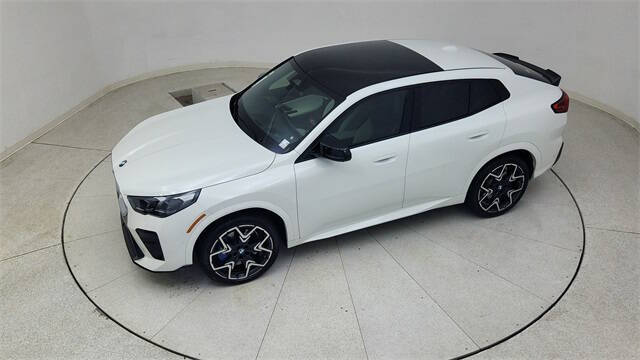 2025 BMW X2 M35i