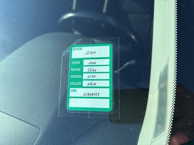 2022 Volvo XC90 T5 Momentum