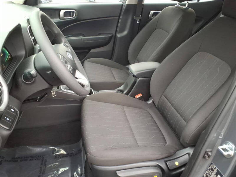 2024 Hyundai Venue SE