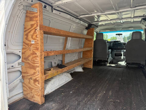 2011 Ford E-Series E-250