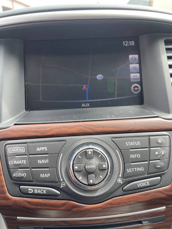 2017 Nissan Pathfinder Platinum