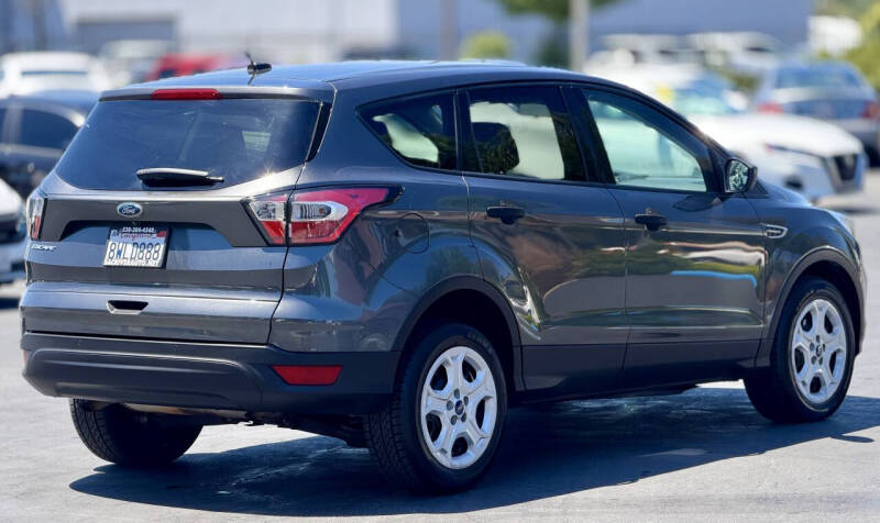 2017 Ford Escape S