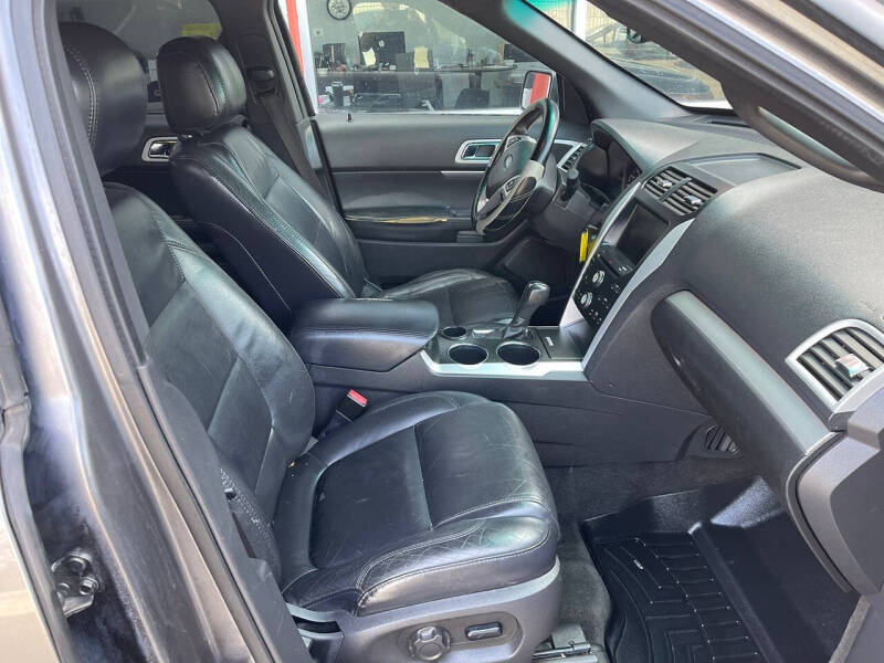 2012 Ford Explorer XLT