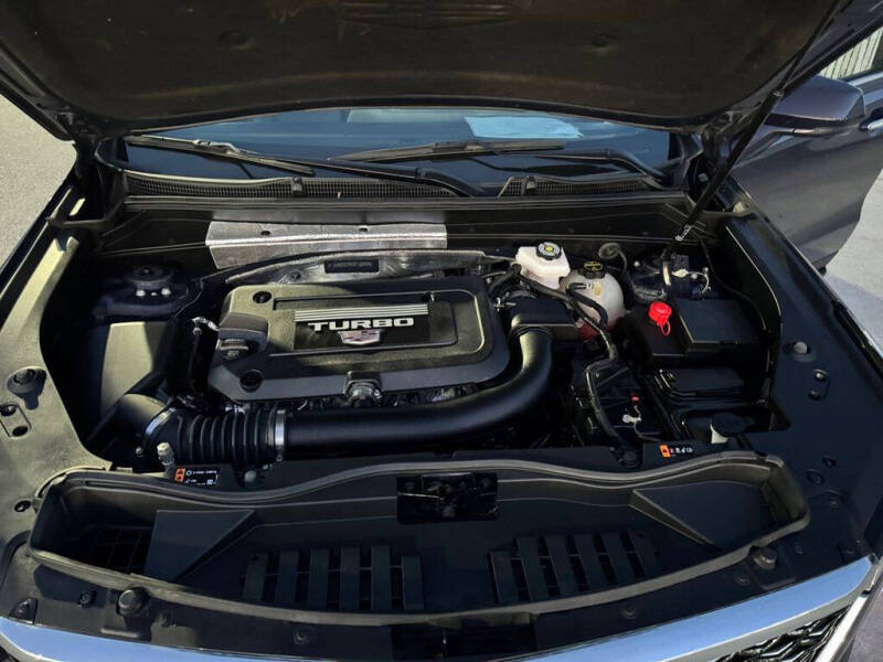 2025 Cadillac XT4 Premium Luxury